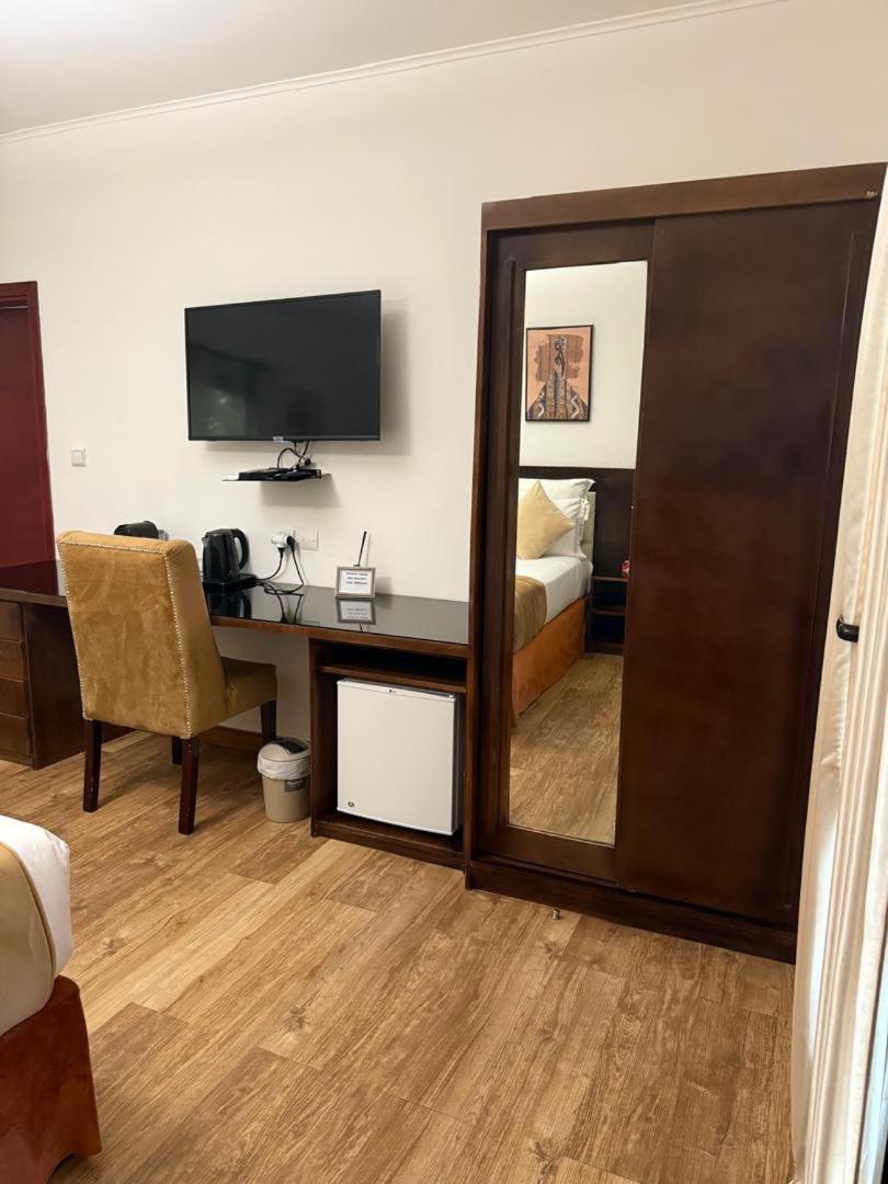 Residence Hoteliere Oceane Либревиль Экстерьер фото