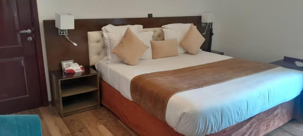 Residence Hoteliere Oceane Либревиль Экстерьер фото