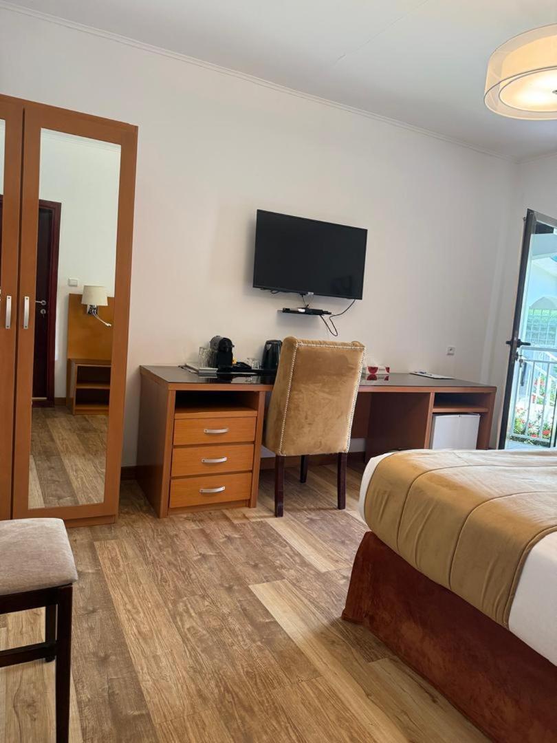 Residence Hoteliere Oceane Либревиль Экстерьер фото