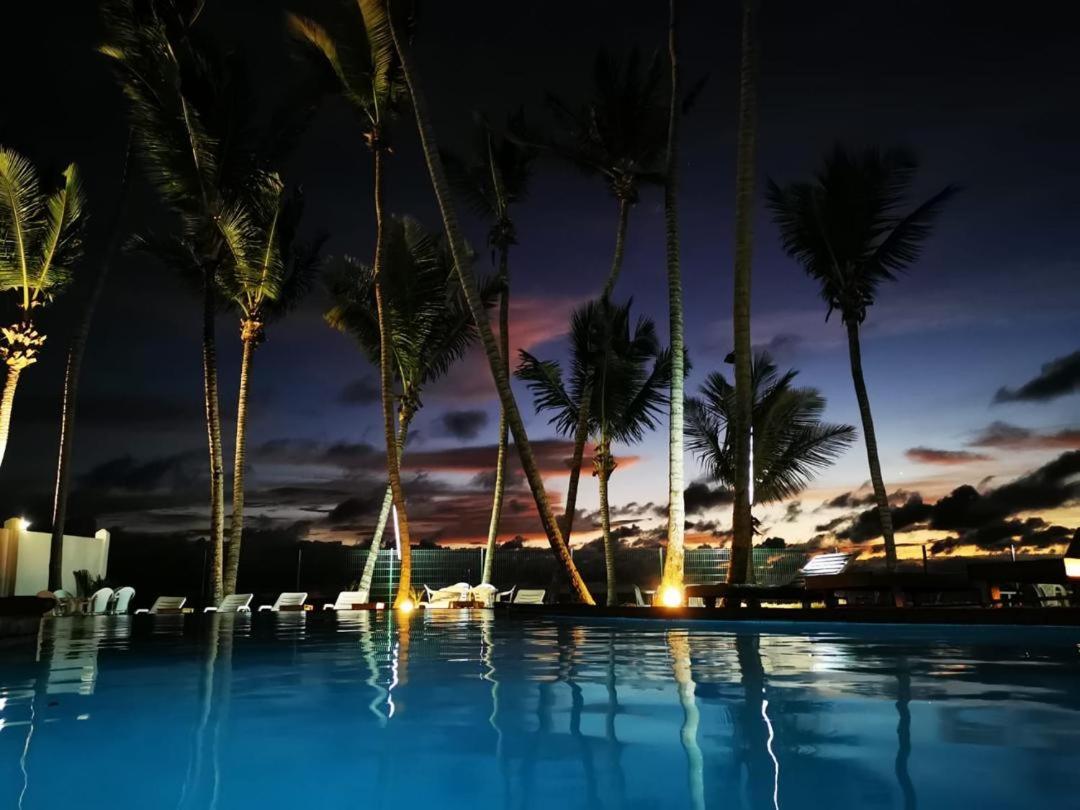 Residence Hoteliere Oceane Либревиль Экстерьер фото